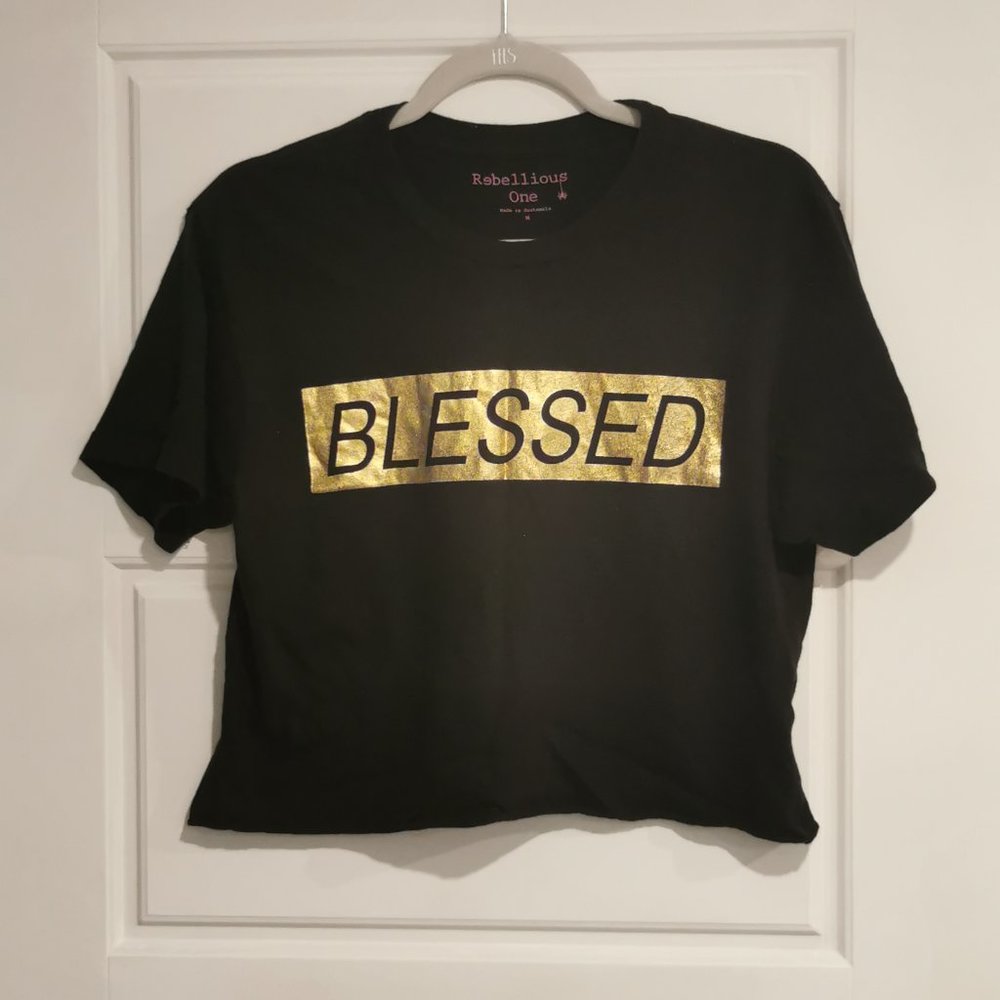 cropped BLESSED shirt